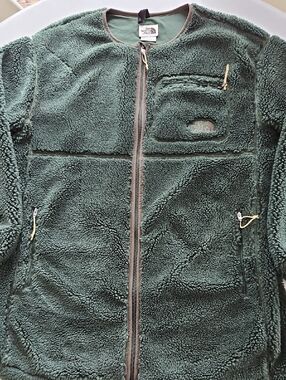 The North Face Dark Green Sherpa Fleece Zip Jacket - Women's Large